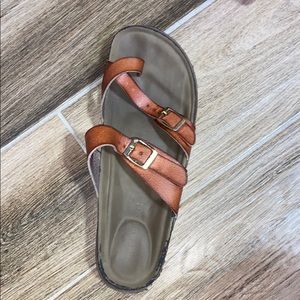 madden girl sandals